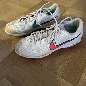 Nike softball cleats
